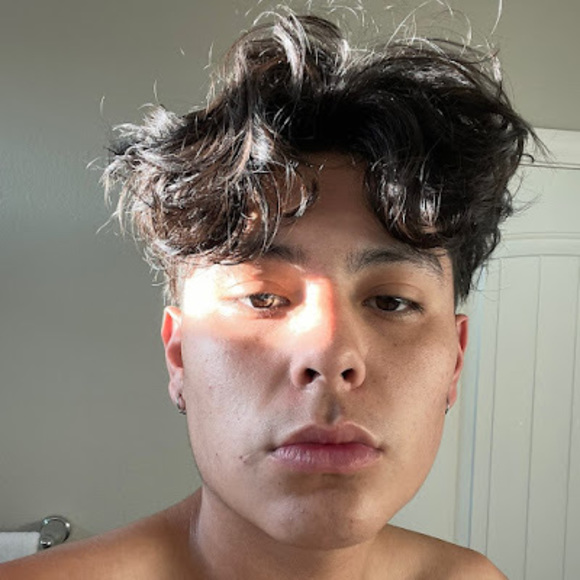 Meet your Posher, Isaac - Picture 1 of 1